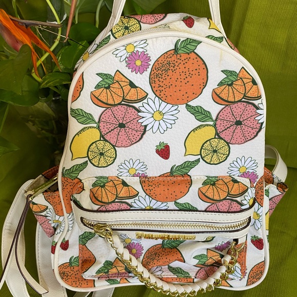 Juicy Couture Ladies/ Teens Back Pack- Medium Size - Picture 3 of 8